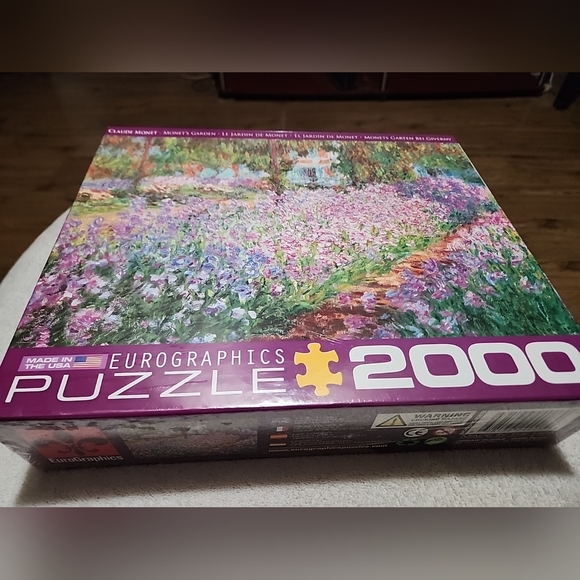 2000-Piece Purple Puzzle - Picture 1 of 3